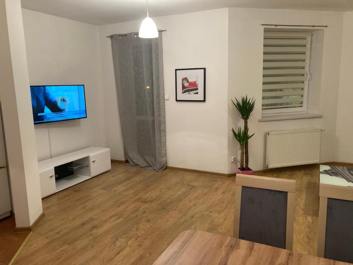 Mieszkanie W Centrum Bielsko-Biała Buitenkant foto